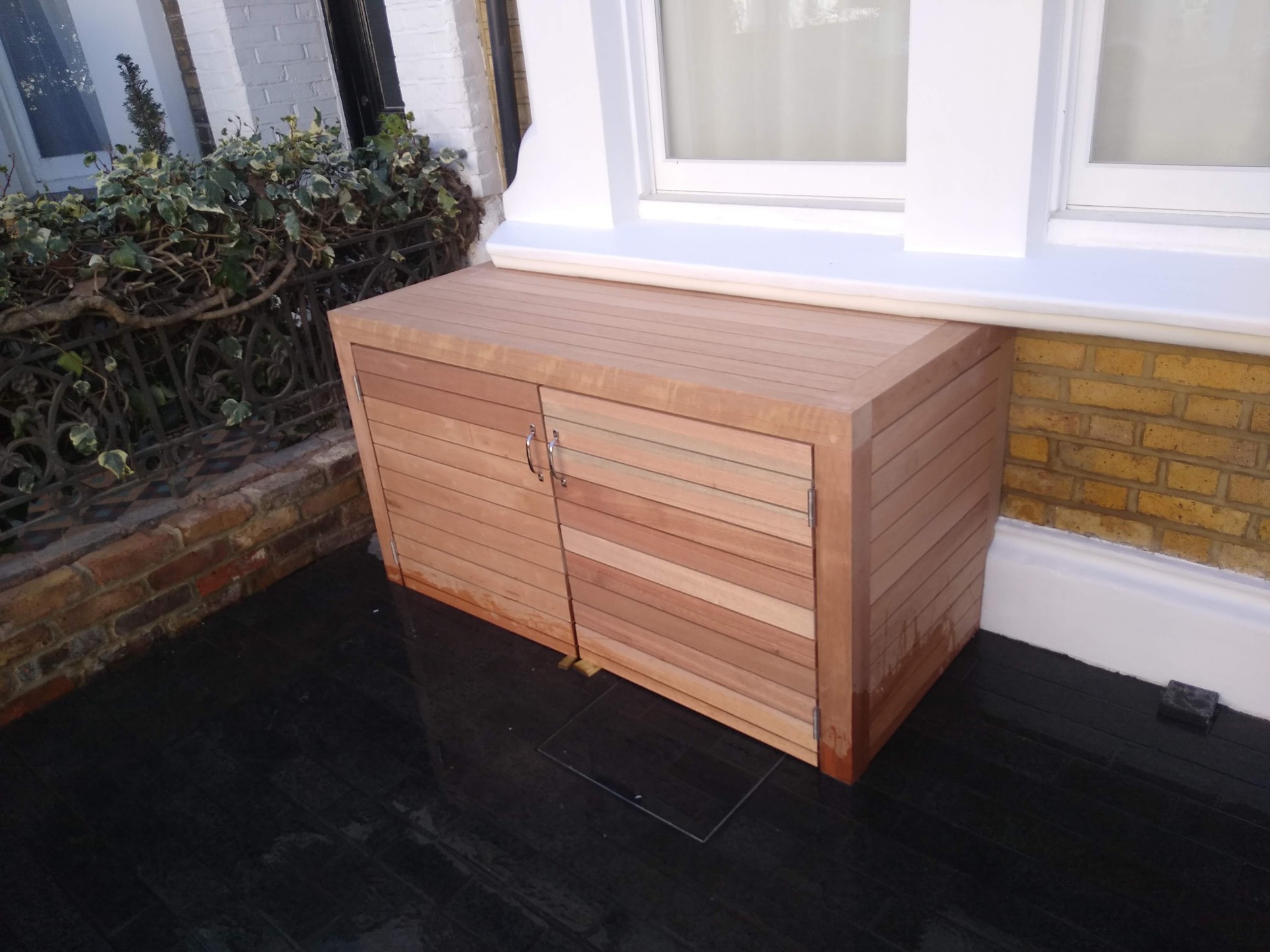 Bespoke meranti hardwood bin storage (1)_compressed