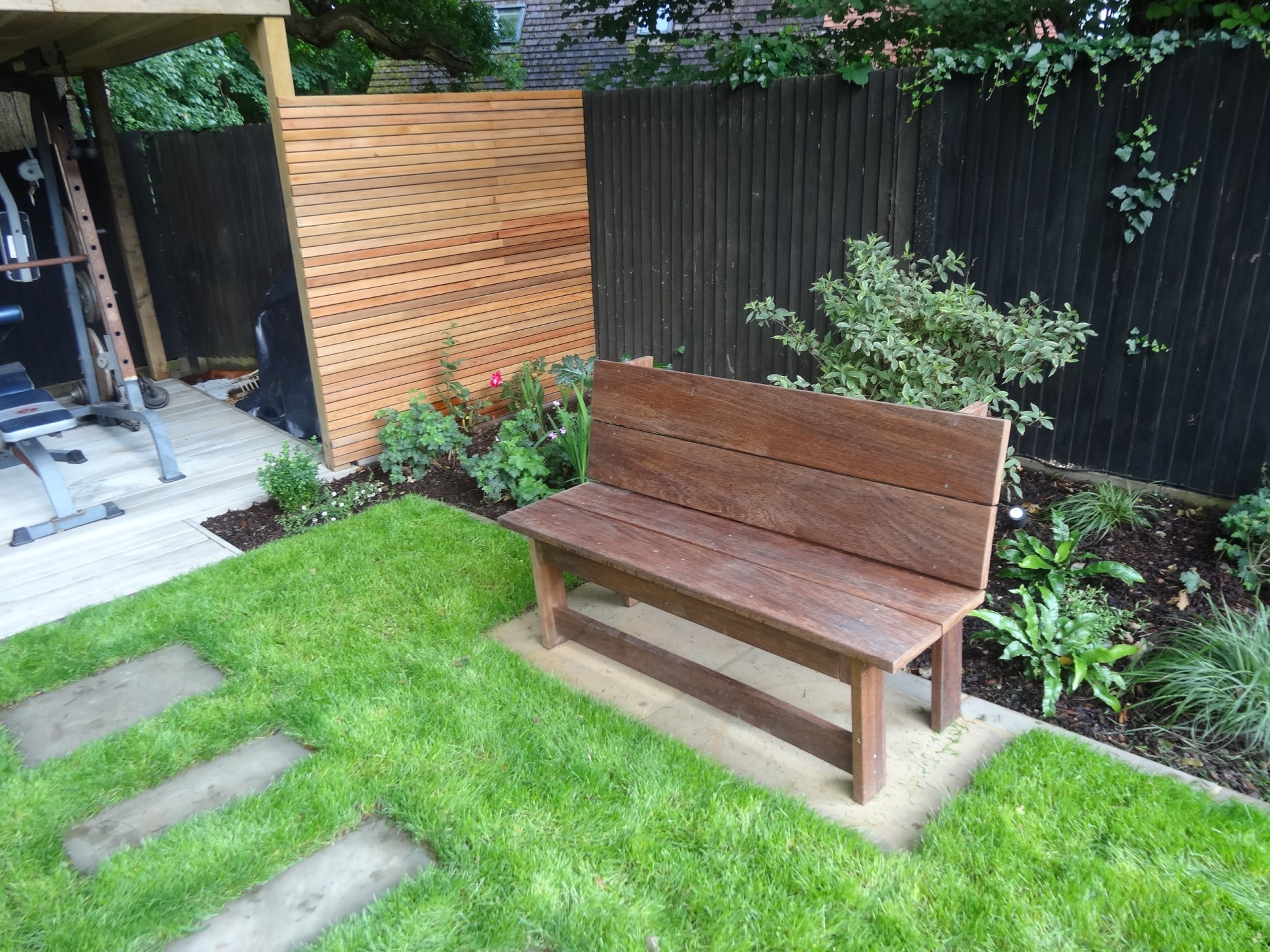 Hardwood Iroko custom made bench_compressed